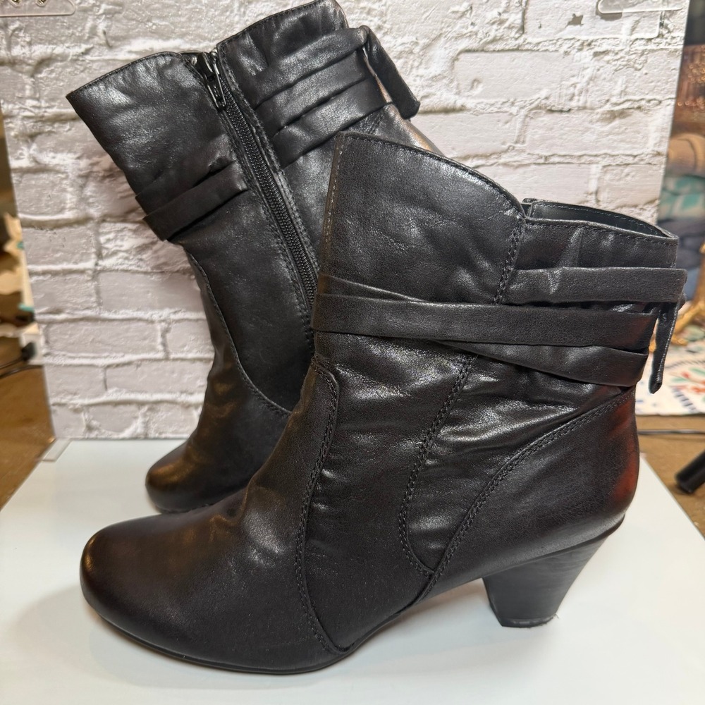 BareTraps Renew Black Ankle Boots Women's 9.5M Microfiber Faux Leather Classic